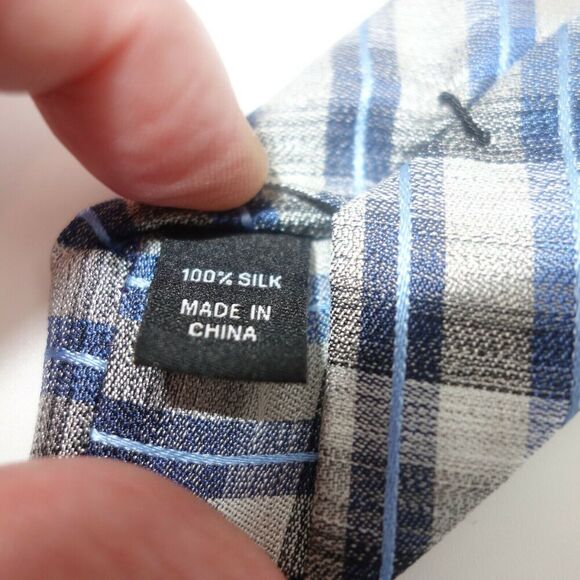 New Kenneth Cole Awearness Silk Men's Tie Gray Black Blue Silver Stripe - Picture 7 of 7